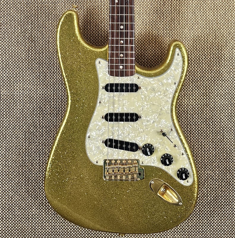 1990 Fender Custom Shop '62 Reissue Stratocaster - Rare Gold Sparkle Finish - Case + COA image 1
