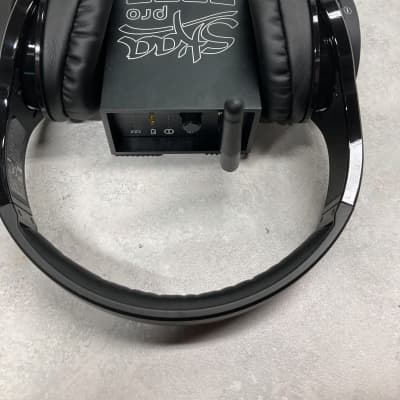 Skaa Pro Dani  Wireless Low Latency Transmitter and Dillinger Helix Wireless Headphones image 2