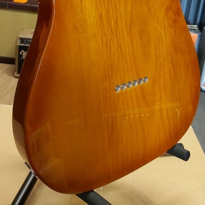 Fender American Performer Telecaster with Rosewood Fretboard 2018 - 2021 Honeyburst image 4