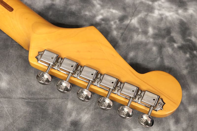 Fender Japan Stratocaster ST57-TX Fiesta Red S/N S094848