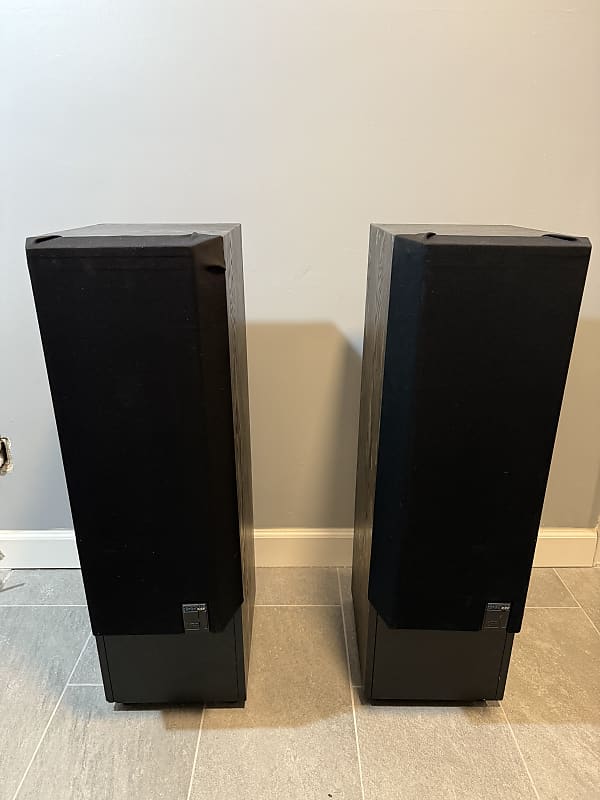 Kef reference series model 104/2 black floor standing  			