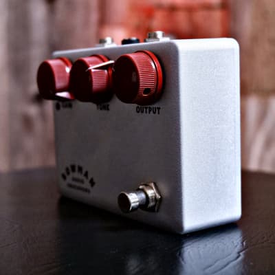 Bowman Audio Endeavors The Bowman Overdrive Transparent Overdrive - Silver with Oxblood Knobs image 5