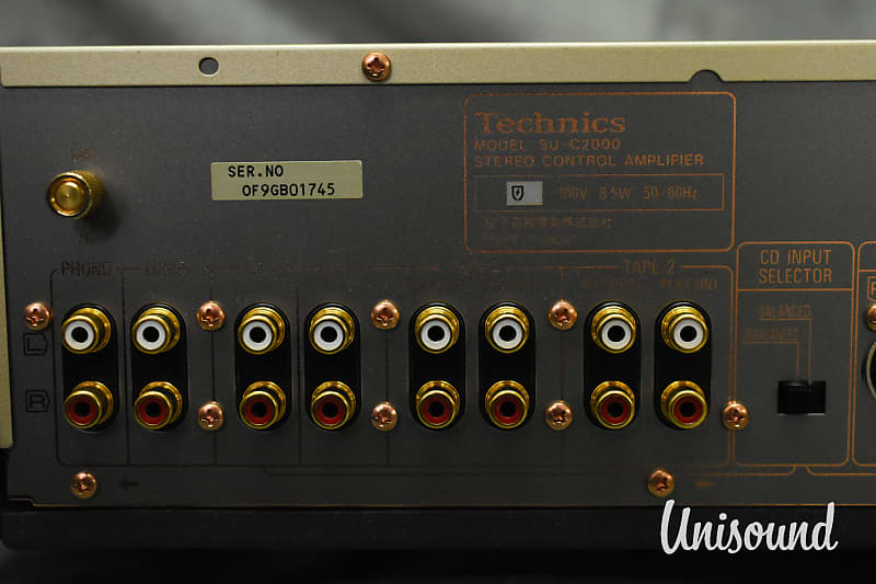 Technics SU-C2000 Stereo Control Amplifier in Very Good Condition