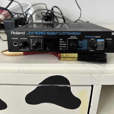 Roland JV-1010 64-Voice Synthesizer Module 1999 - 2003 - Black