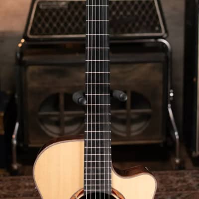 Yamaha NTX3 Acoustic/Electric Classical Guitar image 5