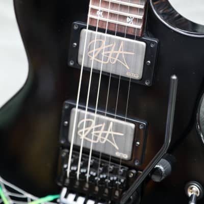 ESP KH-3 Spider 30th anniversary Kirk Hammett Signature image 7