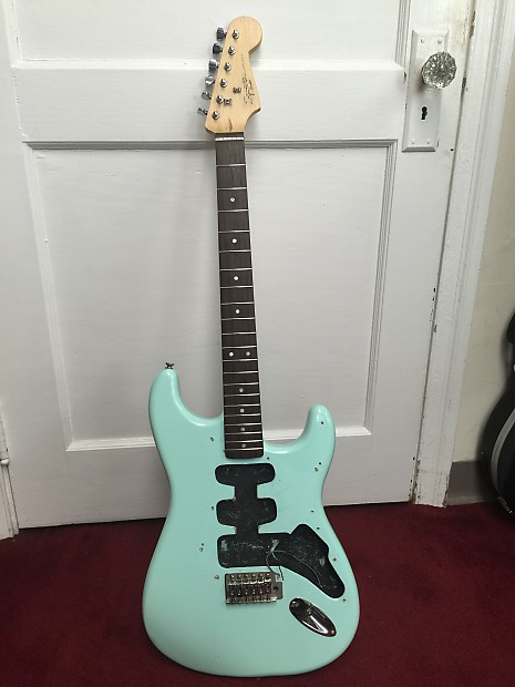Fender Squier Bullet Stratocaster Surf Green