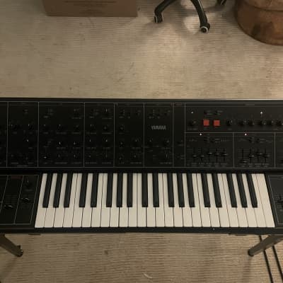 Yamaha CS30 with midi  - Super condition - Warranty