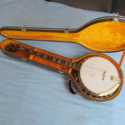 1970's Kasuga 5 String Banjo Masterclone Made In Japan Bluegrass Banjo With Original Case & Strings & Strap for sale