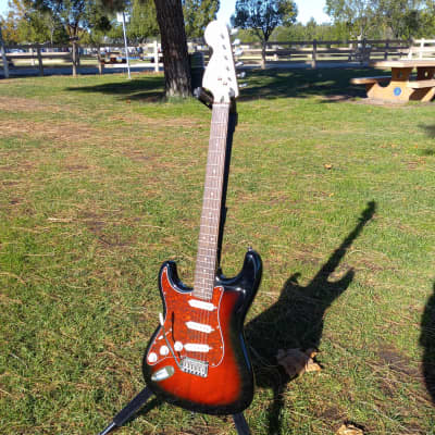 Squier Standard Stratocaster Left-Handed 2001 - 2018