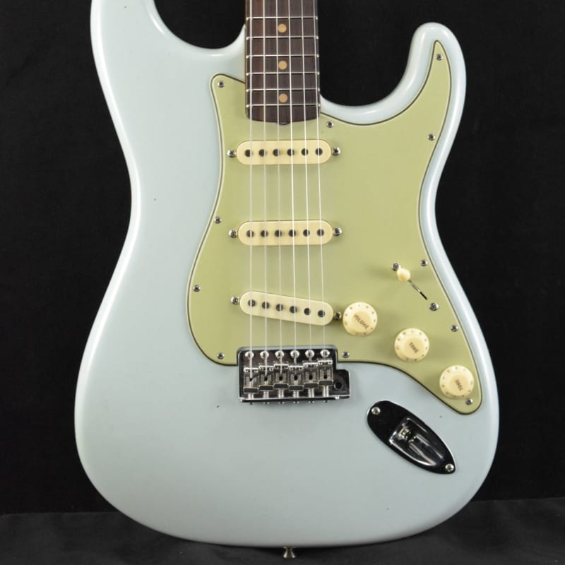 Photos - Guitar Fender '63 Strat Journeyman Relic Lacquer Finish with Closet C... Sonic Blue 