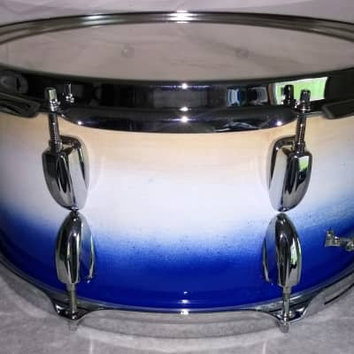 Snare Drum 14 x 6.5" with rings - 60's brass badge Blue White Natural Burst image 2