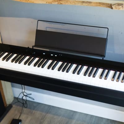 Casio PX-S1100CS Privia Digital Piano with Stand, Black image 9