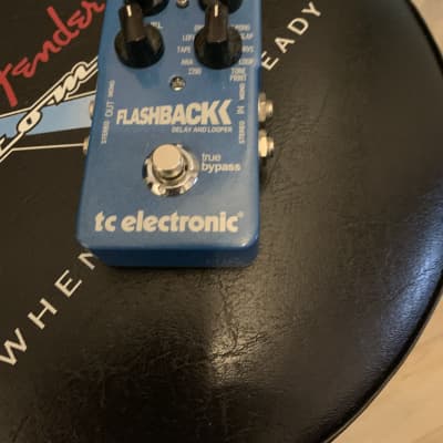 熱い販売 FLASHBACK ×4 DELAY AND LOOPER レコーディング/PA機器 