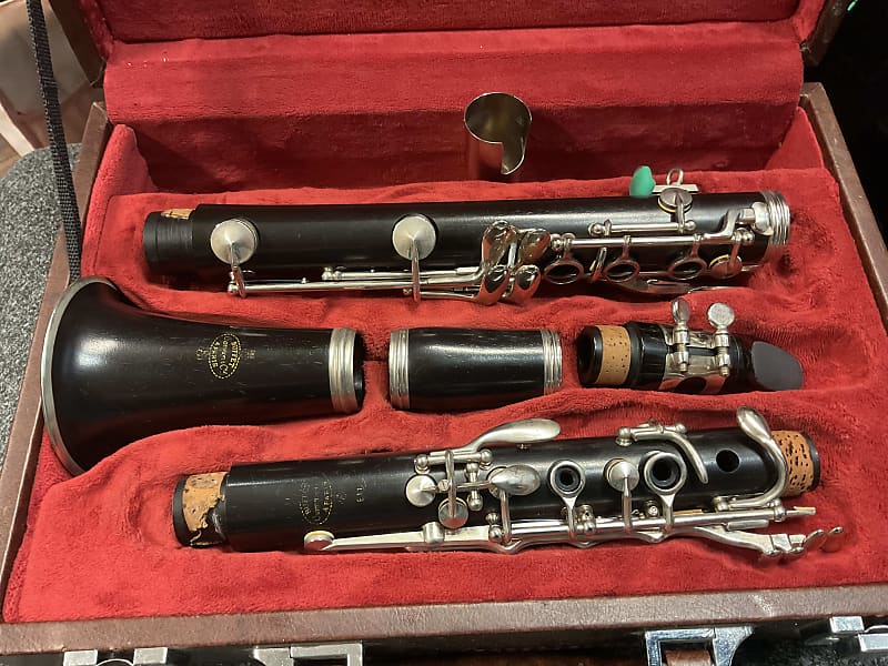 Buffet Crampon & Cie. A Paris -- E 11, Bb Clarinet w/ | Reverb