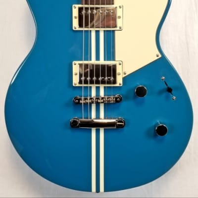 Yamaha RSE20 SWB Revstar Element, Chambered maple and mahogany body, carbon-reinforced neck and body, 2 Alnico V Humbucking pickups; Swift Blue image 2