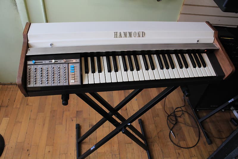 Hammond 102200 mono synth 1974 image 1