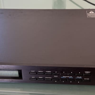 Roland D-110 Multi Timbral Sound Module 1988 - 1991 - Black