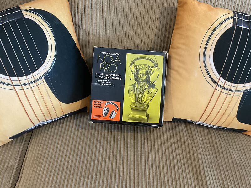 Realistic / Radio Shack Nova Pro Headphones. 1970  			