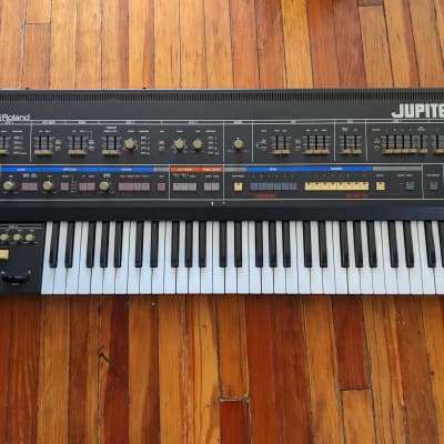Roland Jupiter 6 61-Key Synthesizer