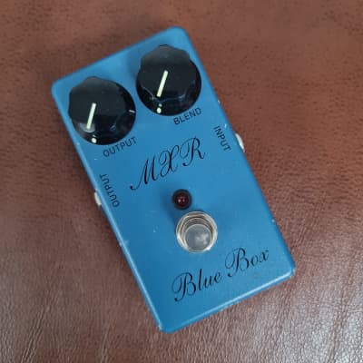 MXR Blue Box Script ブルーボックス オクターブファズ MXR® BLUE BOX™ FUZZ - Dunlop