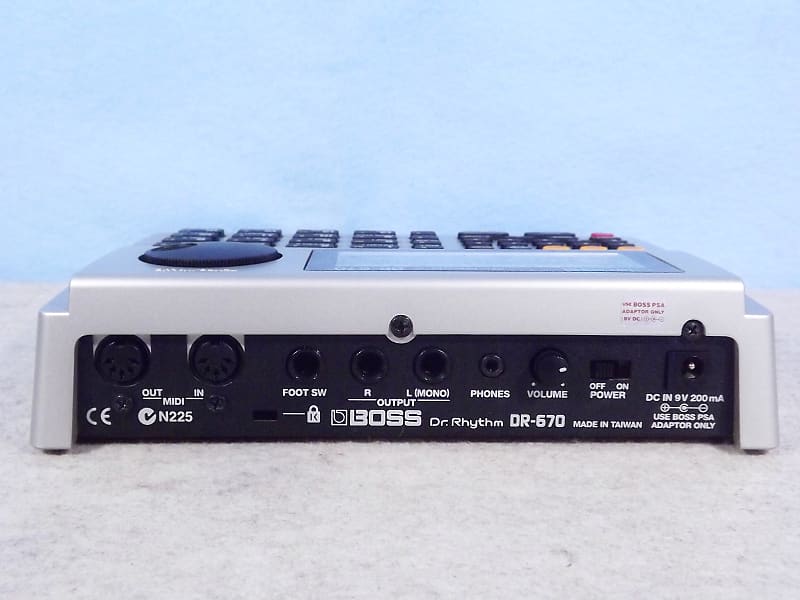 【割引設定】BOSS DR-670 Dr.Rhythm リズムマシン　完動品　ボス DTM・DAW