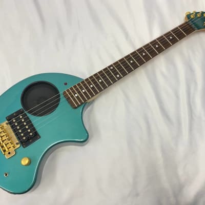 Fernandes ZO-3 / フェルナンデス 芸達者 メタリックグリーン Fernandes ZO-3 / フェルナンデス 芸達者 メタリックグリーン