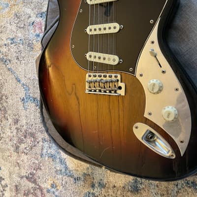 2019 Novo Guitars Serus S 3 Tone Sunburst rare Ash body image 9