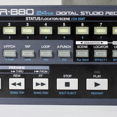Roland VSR 880 24 Bit Digital Studio Recorder with Manual