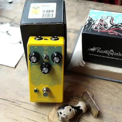 EarthQuaker Devices Blumes Low Signal Shredder 2024 - Present - Yellow / Green image 1