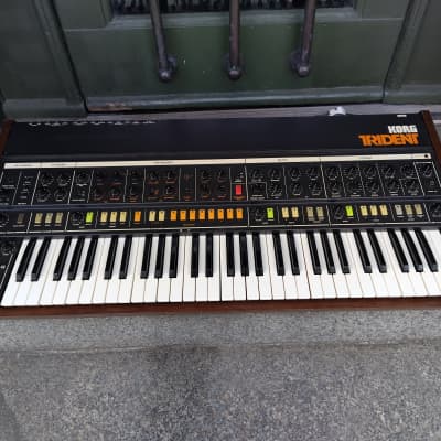 Korg Trident 1980 - Black Vintage Synth