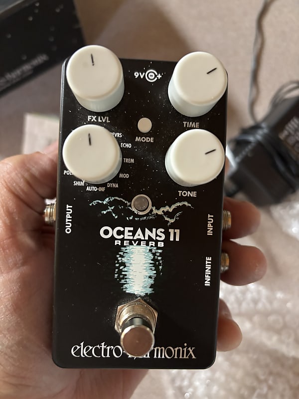 Electro-Harmonix Oceans 11