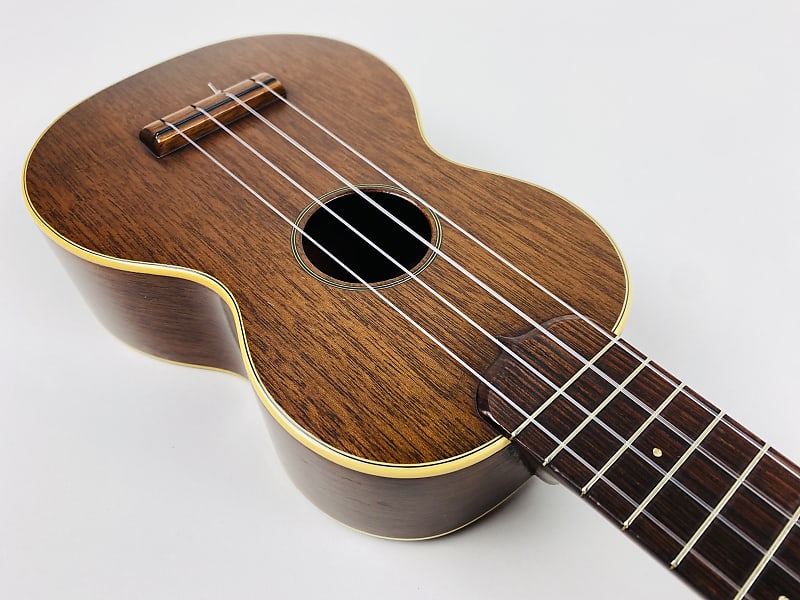 Martin Style 2 Mahogany Soprano Ukulele | Reverb