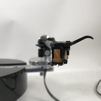 Acoustic Solid Solid Round Dual Tonearm Turntable image 4