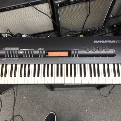 Alesis QuadraSynth Plus Piano