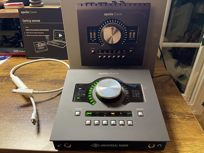 UAD Apollo Twin QUAD MKII Thunderbolt WITH $850+ PLUGINS and USB-C