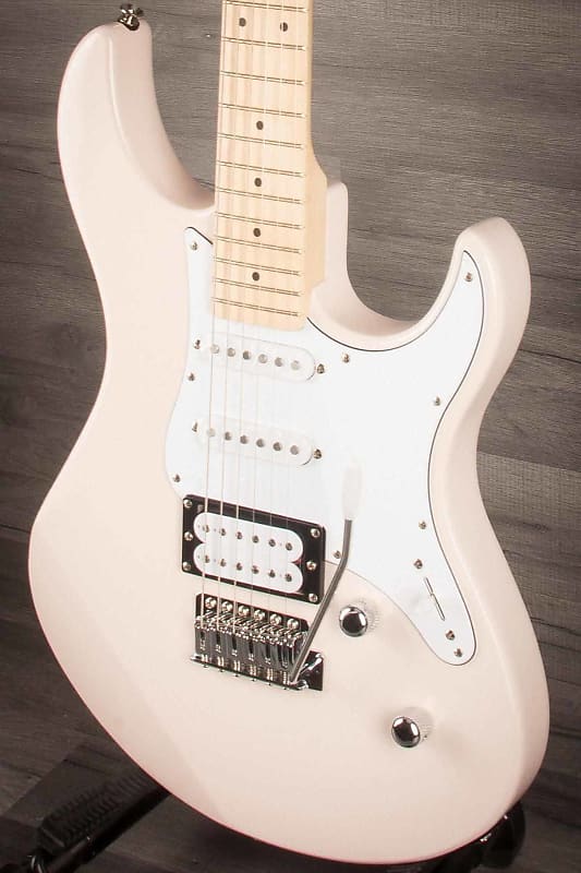 Pacifica PAC112VM - sonic pink Str shape electric guitar Yamaha