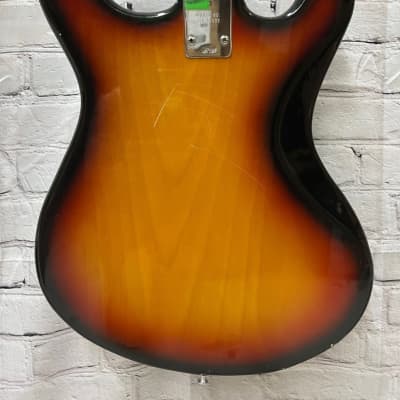 Vintage 1968 Silvertone Model 319.14409 Electric Guitar Vintage 1968 Silvertone Model 319.14409 Electric Guitar