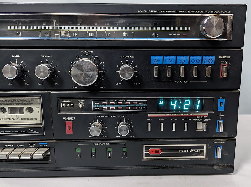 Vintage Soundesign Compact System Model 5958 AM/FM Stereo