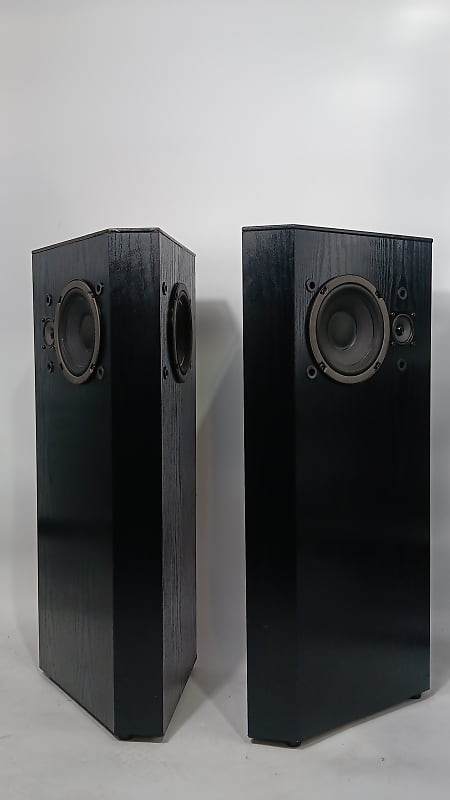 EXCELLENT BOSE 401 SPEAKERS – 1 YEAR WARRANTY - SLIM TOWER DESIGN  			