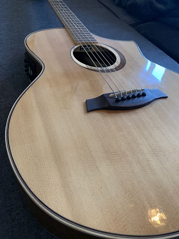 Ibanez AEW21VK-NT1201 Ovangkol Exotic Wood Acoustic/Electric Guitar Natural