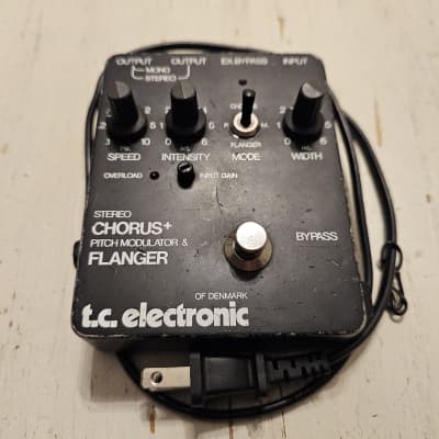 廃盤？t.c. electronic STEREO CHORUS FLANGER TC Electronic Stereo Chorus + Pitch Modulator & Flanger