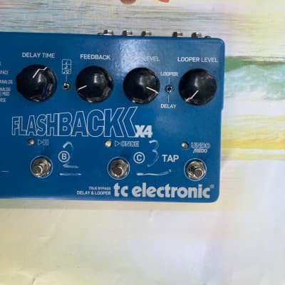 TC Electronic Flashback X4 alchemy audio modified Delay & Looper 2011 - 2019 - Blue modded electric guitar delay, pedal image 9
