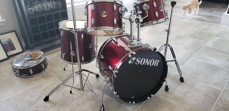 Sonor Force 507 5 piece drum set with hardware