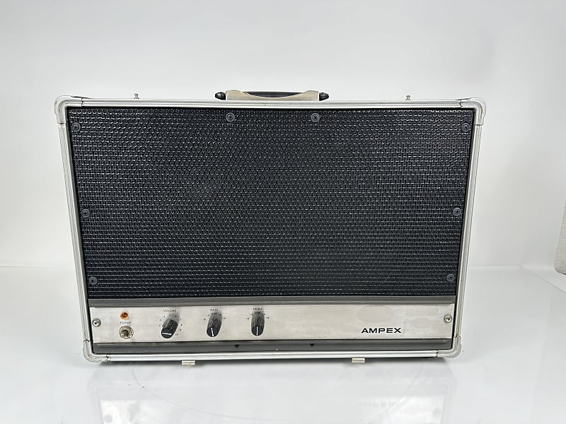 Ampex AA620 Suitcase Amp Rugged USA Made Solid State 1960s  			
