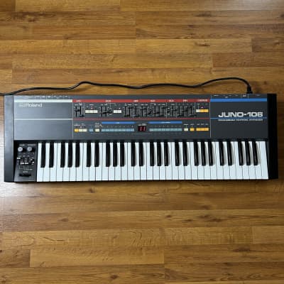 Roland Juno-106 61-Key Synthesizer sn:523969