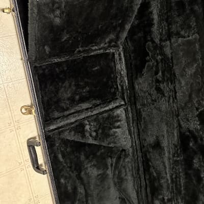 Ibanez Bass Case - Black/Gold/Brass (discontinued) image 14