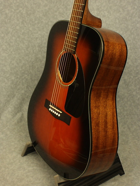 Fender CD-60SB Acoustic Guitar in Gloss Sunburst Finish w/ Hard Shell Case Fender CD-60SB Acoustic Guitar in Gloss Sunburst Finish w/ Hard Shell Case