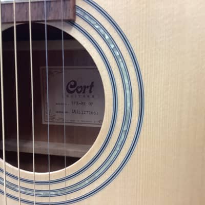 Cort SFXMEOP SFX Series Acoustic Electric Cutaway Guitar. Open Pore image 4