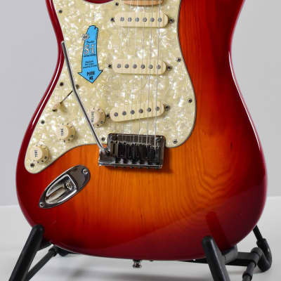 Fender American Deluxe Stratocaster - Left Handed (2005) - Aged Cherry Sunburst image 1
